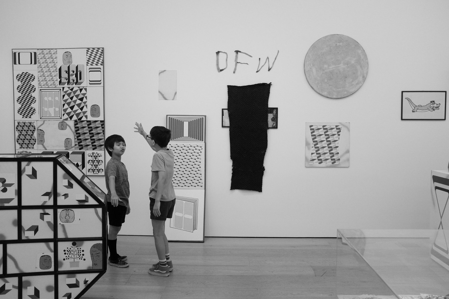 Lehmann Maupin - OSGEMEOS & Barry McGee